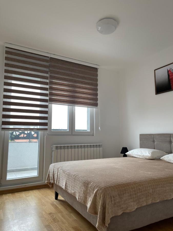 Royal Residence Apartmani 2 Pančevo Buitenkant foto